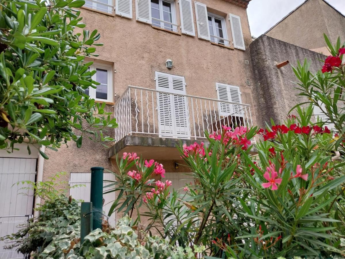 Appartement Port De Hyères Exteriér fotografie